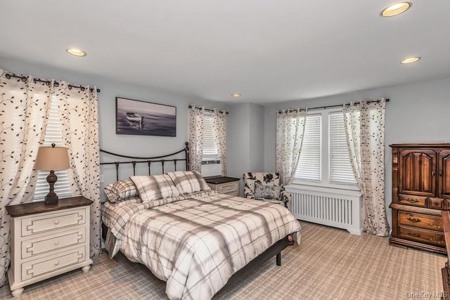 1680 roosevelt Street, Baldwin, NY 11510
