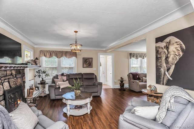 1680 roosevelt Street, Baldwin, NY 11510