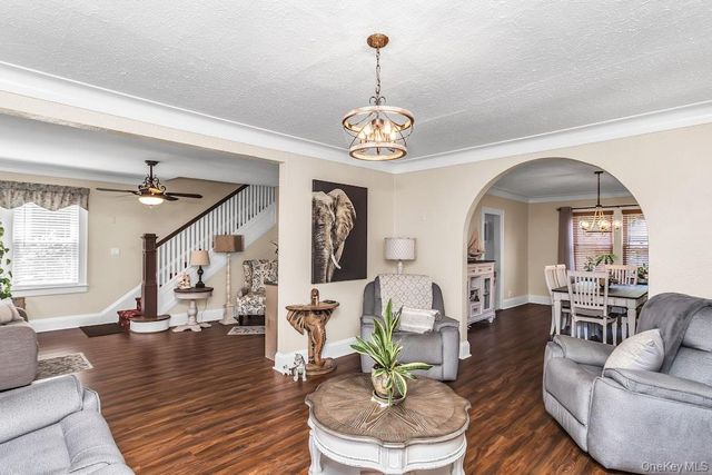 1680 roosevelt Street, Baldwin, NY 11510