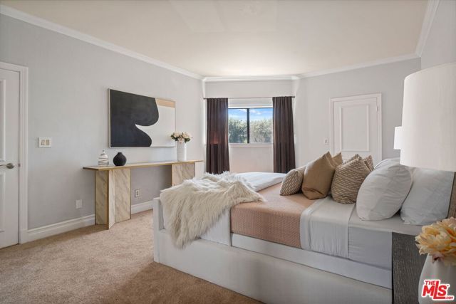 832 PALM Avenue 105, West Hollywood, CA 90069