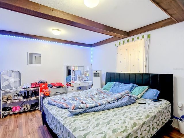 5942 20TH STREET, Zephyrhills, FL 33542