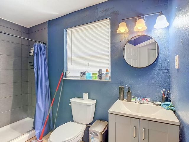 5942 20TH STREET, Zephyrhills, FL 33542