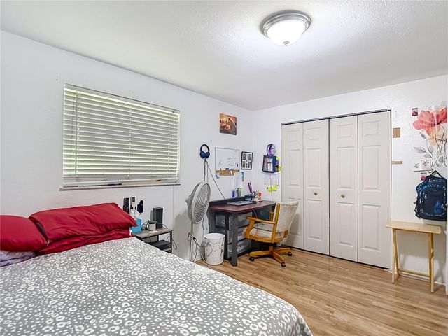 5942 20TH STREET, Zephyrhills, FL 33542