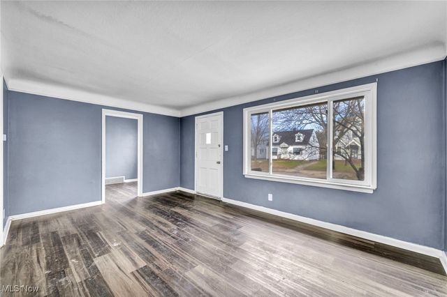 15404 Fernway Drive, Maple Heights, OH 44137