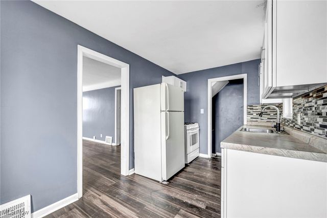 15404 Fernway Drive, Maple Heights, OH 44137