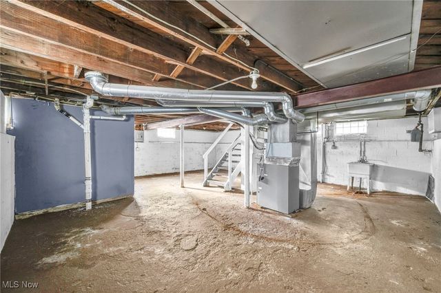 15404 Fernway Drive, Maple Heights, OH 44137