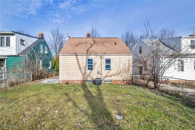 15404 Fernway Drive, Maple Heights, OH 44137