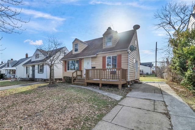 15404 Fernway Drive, Maple Heights, OH 44137