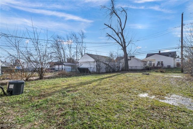 15404 Fernway Drive, Maple Heights, OH 44137