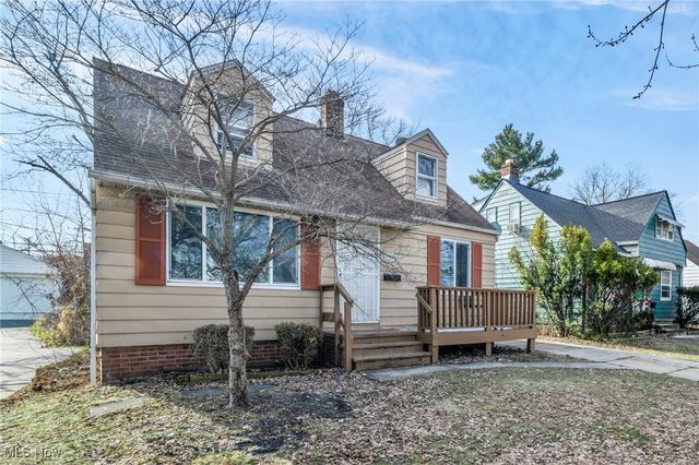 15404 Fernway Drive, Maple Heights, OH 44137