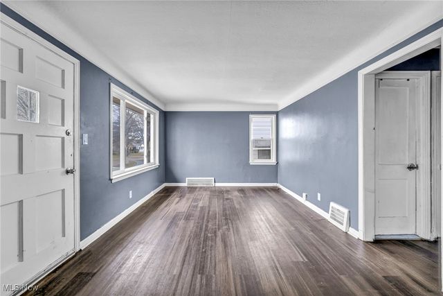 15404 Fernway Drive, Maple Heights, OH 44137