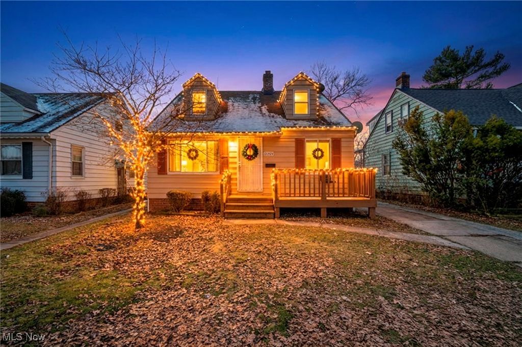 15404 Fernway Drive, Maple Heights, OH 44137