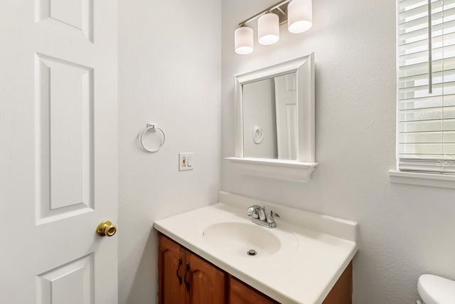 521 Exchange St, Sacramento, CA 95838