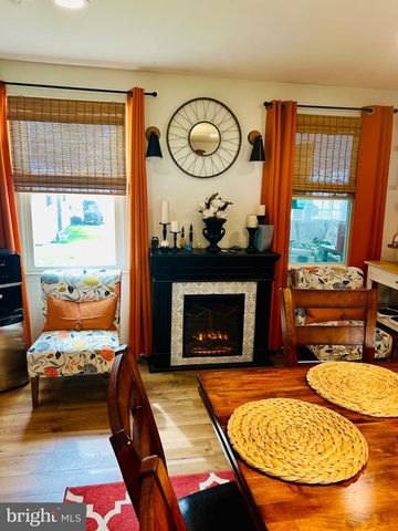 635 WILBY RD, Sicklerville, NJ 08081