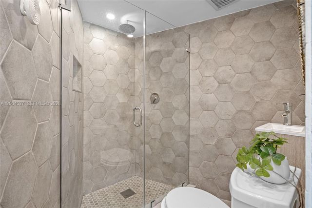 1881 Washington Ave 6D, Miami Beach, FL 33139