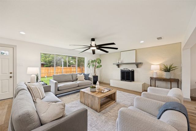 524 Carol Court, Richardson, TX 75081