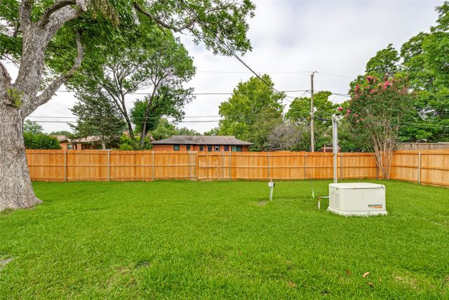 524 Carol Court, Richardson, TX 75081
