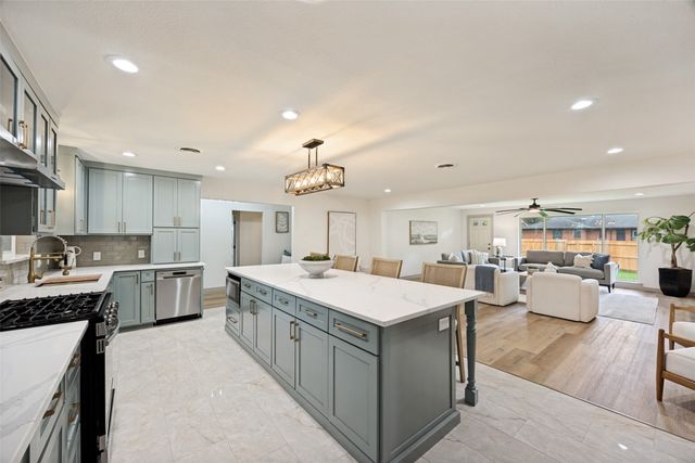 524 Carol Court, Richardson, TX 75081