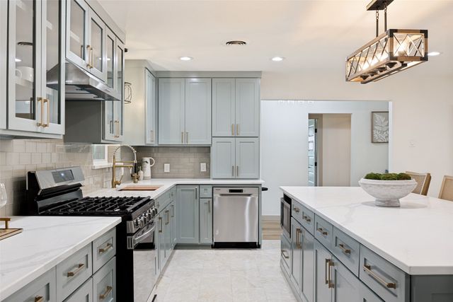 524 Carol Court, Richardson, TX 75081