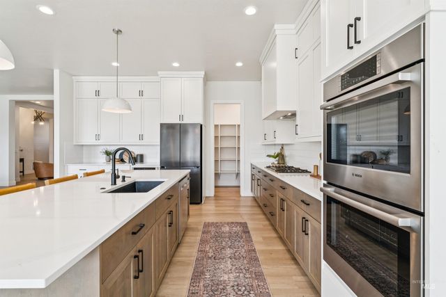 6112 S Phoebe Pl, Meridian, ID 83642