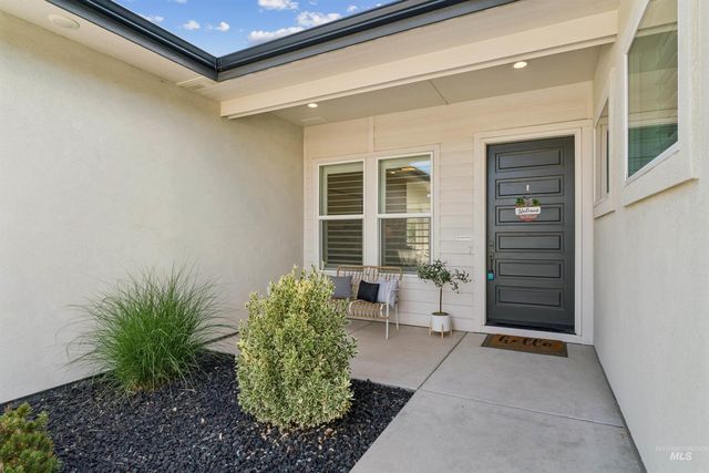 6112 S Phoebe Pl, Meridian, ID 83642