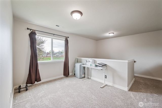 1828 Schneiter Drive, Longview, WA 98632