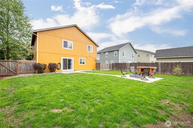 1828 Schneiter Drive, Longview, WA 98632