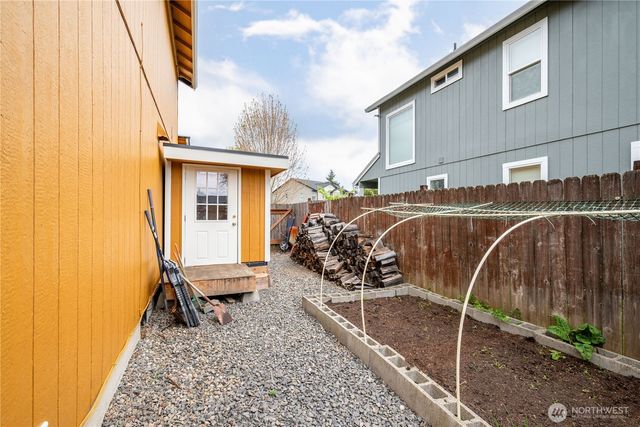 1828 Schneiter Drive, Longview, WA 98632