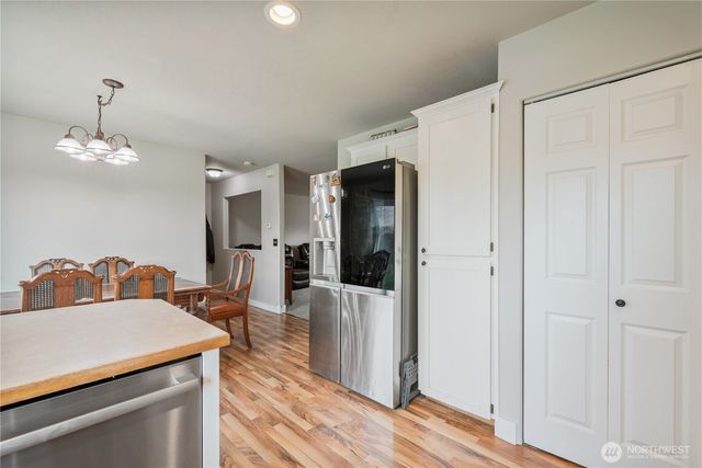 1828 Schneiter Drive, Longview, WA 98632