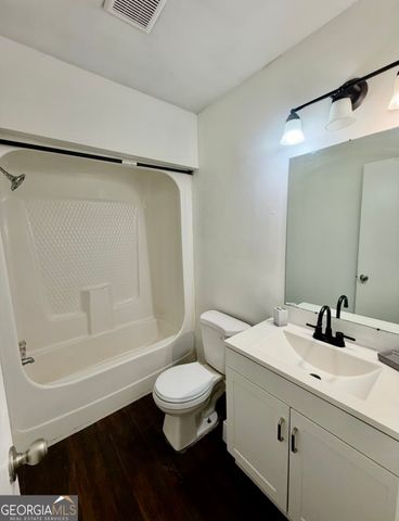 975 Daisy Court, Lawrenceville, GA 30044