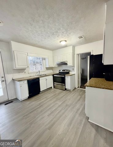 975 Daisy Court, Lawrenceville, GA 30044