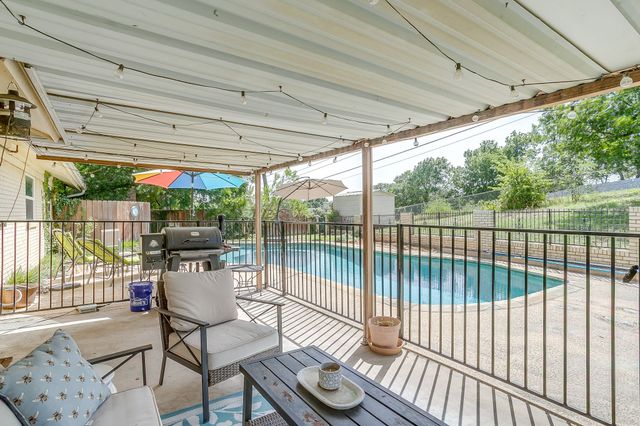 228 Aquilla Drive, Lakeside, TX 76108