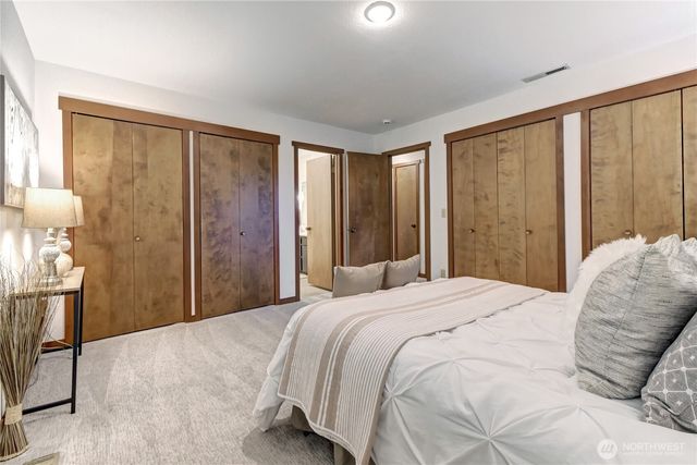 9901 NE 32nd Street, Bellevue, WA 98004