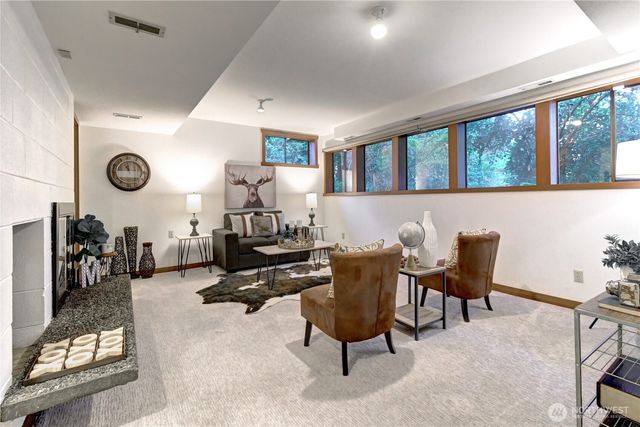 9901 NE 32nd Street, Bellevue, WA 98004