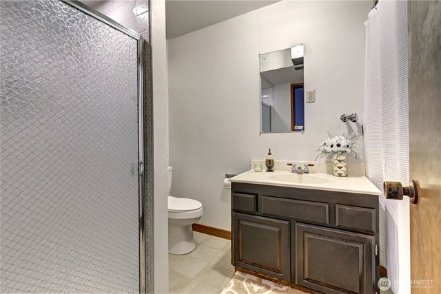 9901 NE 32nd Street, Bellevue, WA 98004