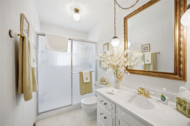 3421 SE 8th Street, Des Moines, IA 50315