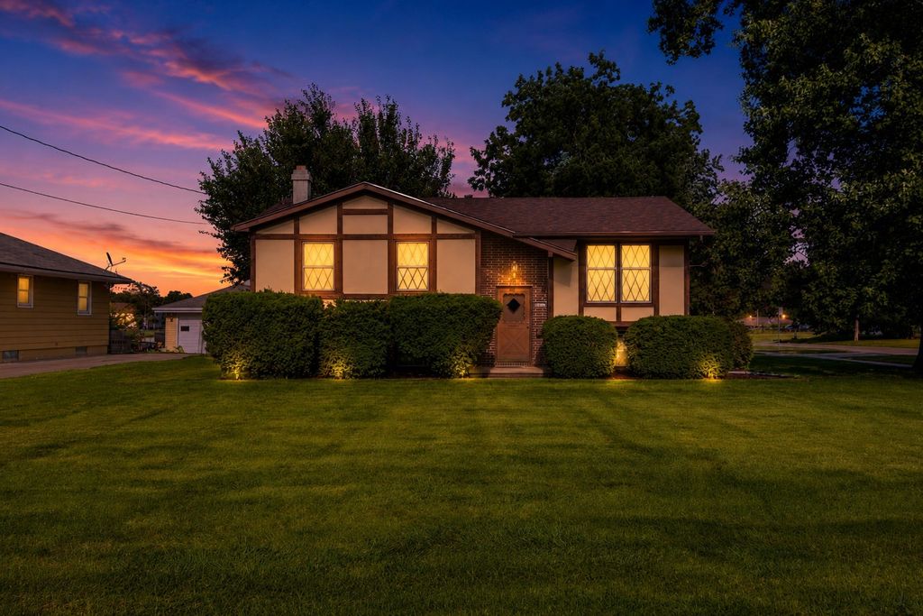 3421 SE 8th Street, Des Moines, IA 50315