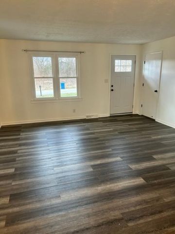 1088-1090 Melody Lane, Lawrenceburg, KY 40342