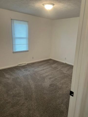 1088-1090 Melody Lane, Lawrenceburg, KY 40342