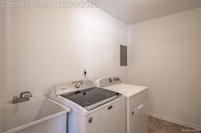 29953 Heritage Parkway, Warren, MI 48092