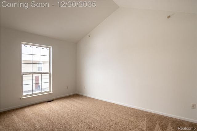 29953 Heritage Parkway, Warren, MI 48092