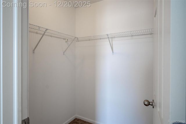 29953 Heritage Parkway, Warren, MI 48092