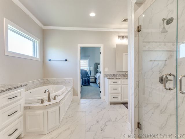 15907 E 106th Place North, Owasso, OK 74055