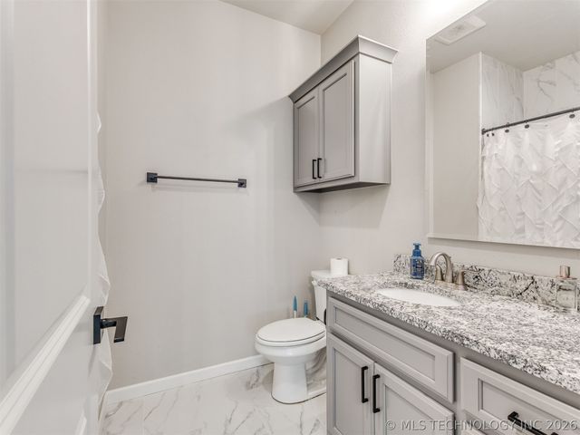 15907 E 106th Place North, Owasso, OK 74055