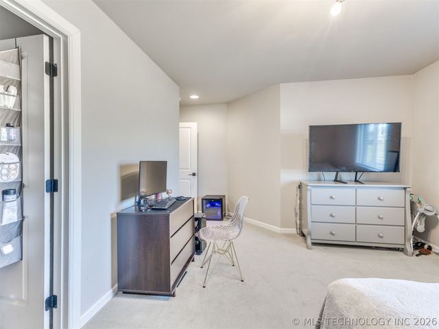15907 E 106th Place North, Owasso, OK 74055