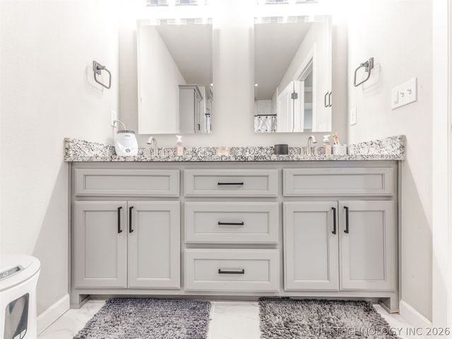 15907 E 106th Place North, Owasso, OK 74055