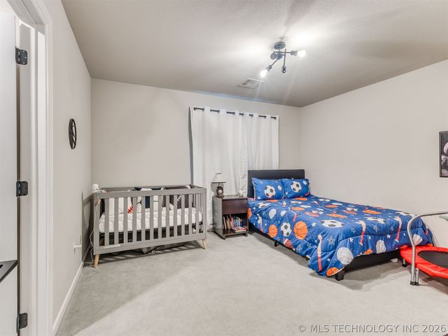 15907 E 106th Place North, Owasso, OK 74055