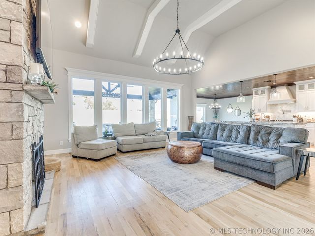 15907 E 106th Place North, Owasso, OK 74055