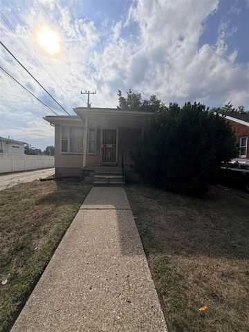 19127 Dwyer Street, Detroit, MI 48234