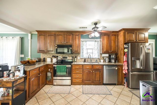 504 Dunbar Road, Warner Robins, GA 31093